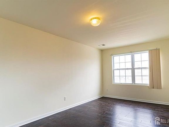 3rd image of 47 Sharot St #2
