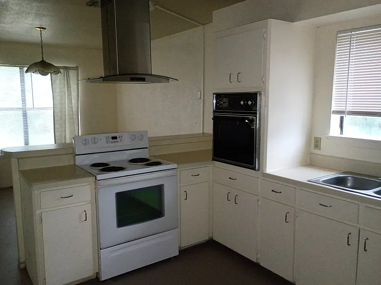 1234 Royal Crown Dr — Photo 13