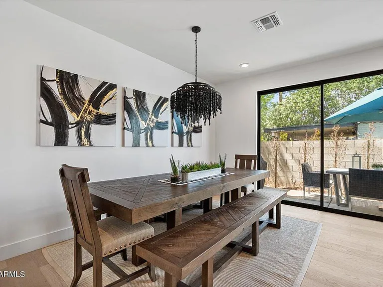 230 W Monterosa St — Photo 20