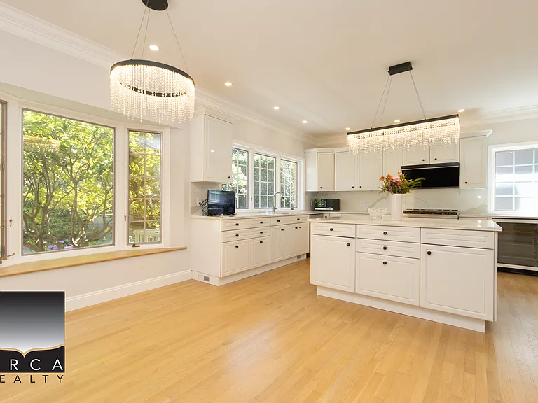 6858 Wiltshire St — Photo 10