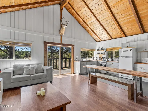 5552 White Tail Ln, Flagstaff, AZ 86005