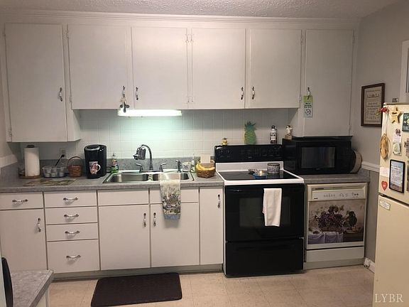 2nd image of 1315 Fort Manor Dr