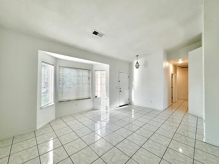 2561 Goldeneye Dr — Photo 8