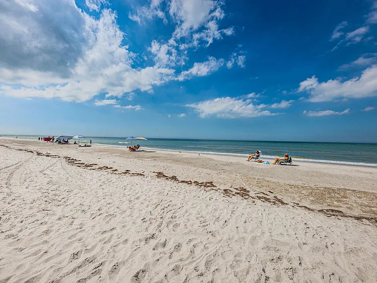 1412 Gulf Blvd #102 — Photo 37