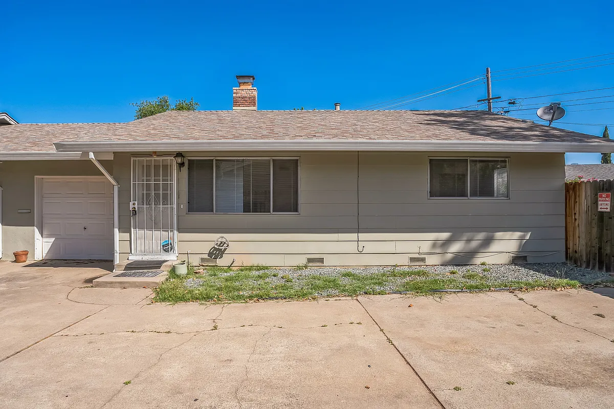 Building Photo - 1322 Topaz Way