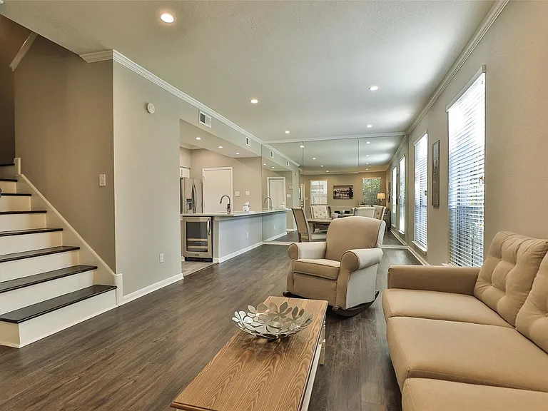 1201 McDuffie St #211 — Photo 10