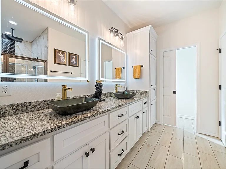 11526 S Creek Dr — Photo 14