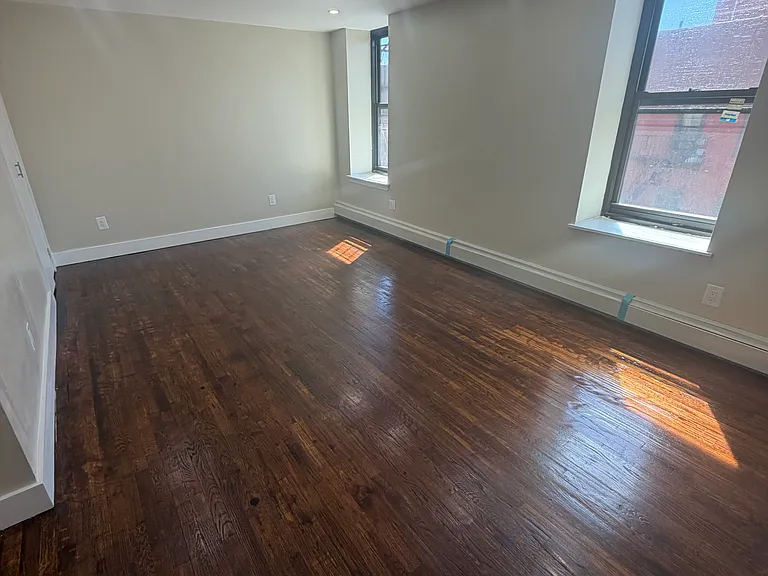 680 Beck St #4D — Photo 2