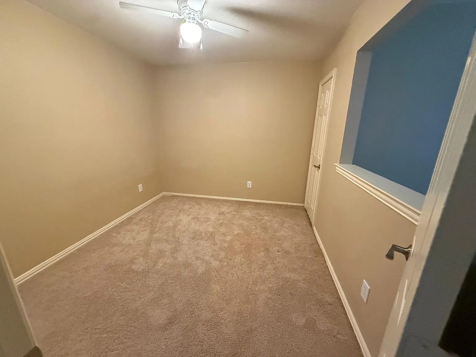 3 bed, 1940 sqft, $2,395 — Photo 2
