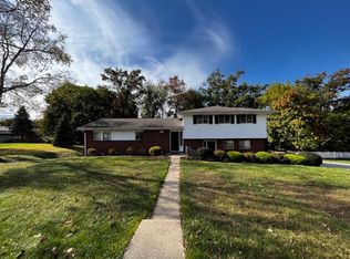 616 Woodburn Ln, Greensburg, PA 15601