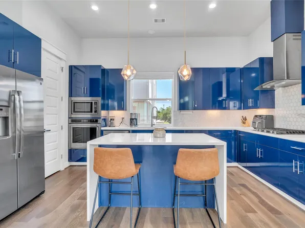 808 Fisher St #A, Houston, TX 77018