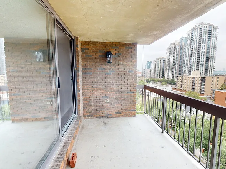 1001 13th Ave SW #940 — Photo 16