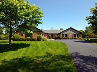 1565 Dumfries Ct, Inverness, IL 60067