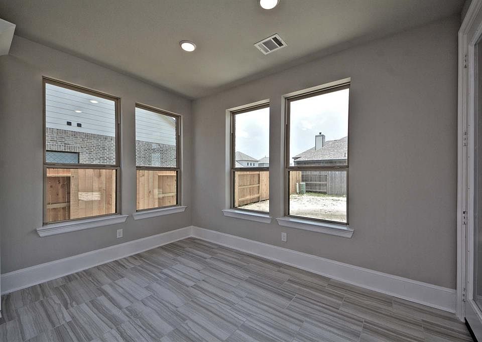 1st image of 15410 Wolcott Green Dr