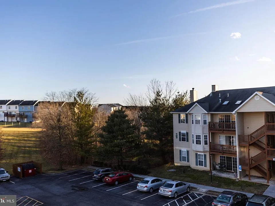 129 Brookland Ter #12