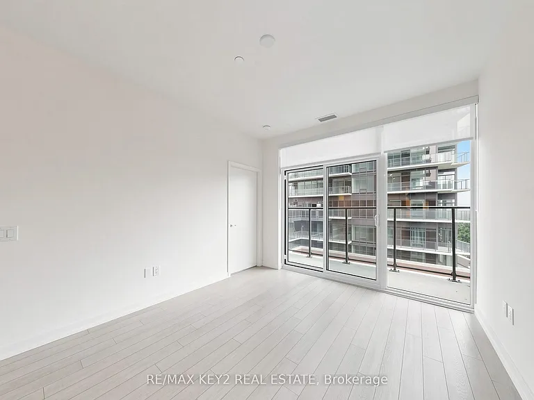 4010 Eglinton Ave W #710 — Photo 16
