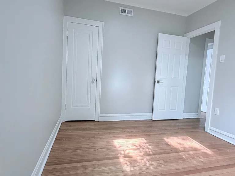 4235 W 26th St #10 — Photo 5