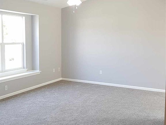 5th image of 1384 E Bridget Ln