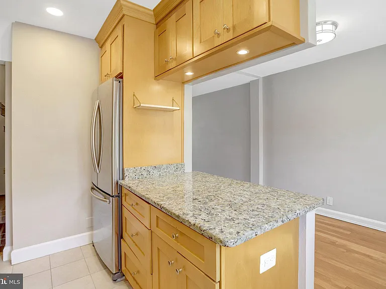 3267 S Stafford St — Photo 29