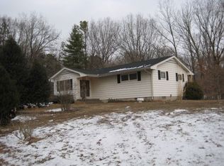 689 E No Name Rd, Carbondale, IL 62902