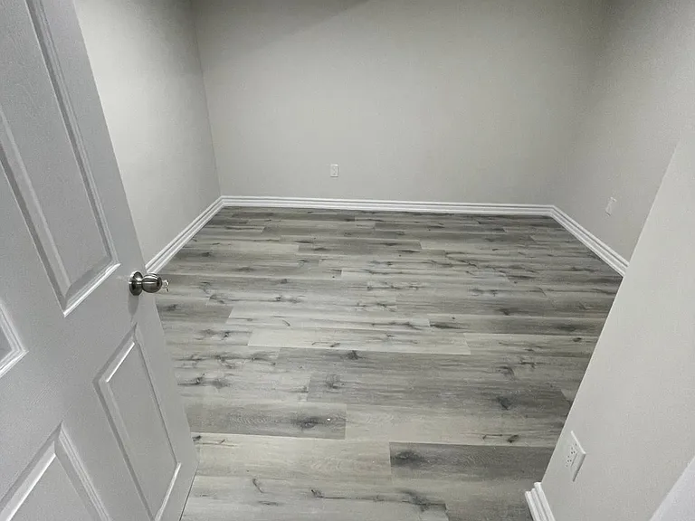67 Eldridge Pl #BASEMENT — Photo 8