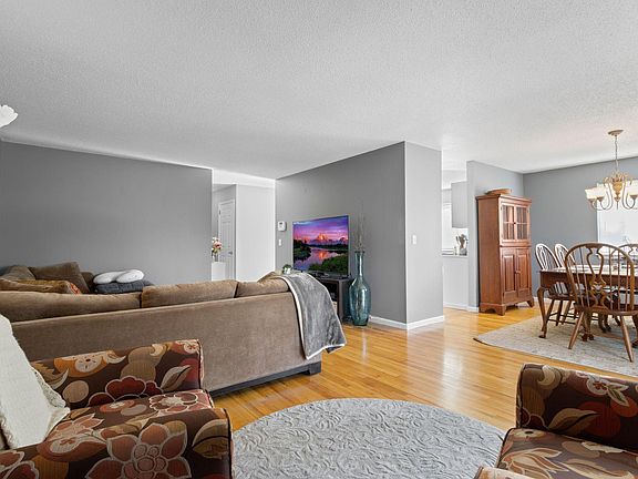 3rd image of 501 Seven Fields Ln #501