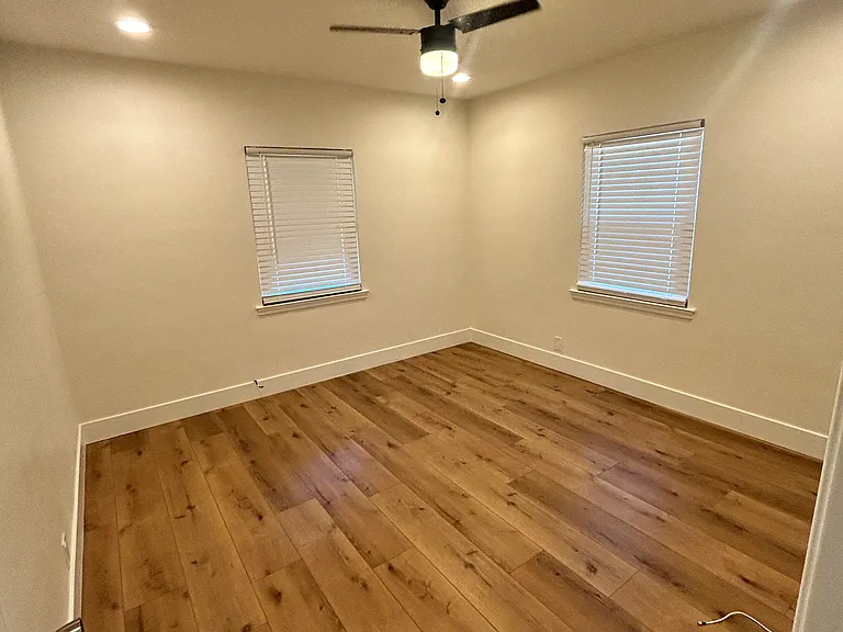 2345 E Brown Ave — Photo 7