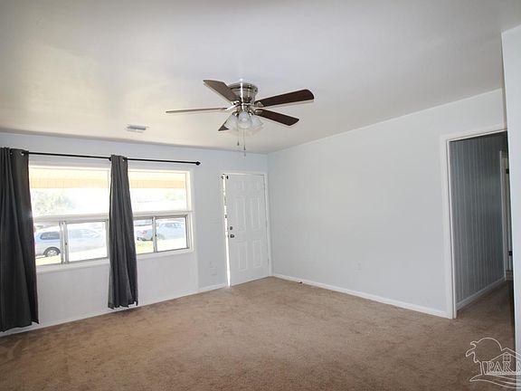4th image of 6522 College Dr