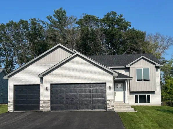 6013 Fuller Cir, Wyoming, MN 55092
