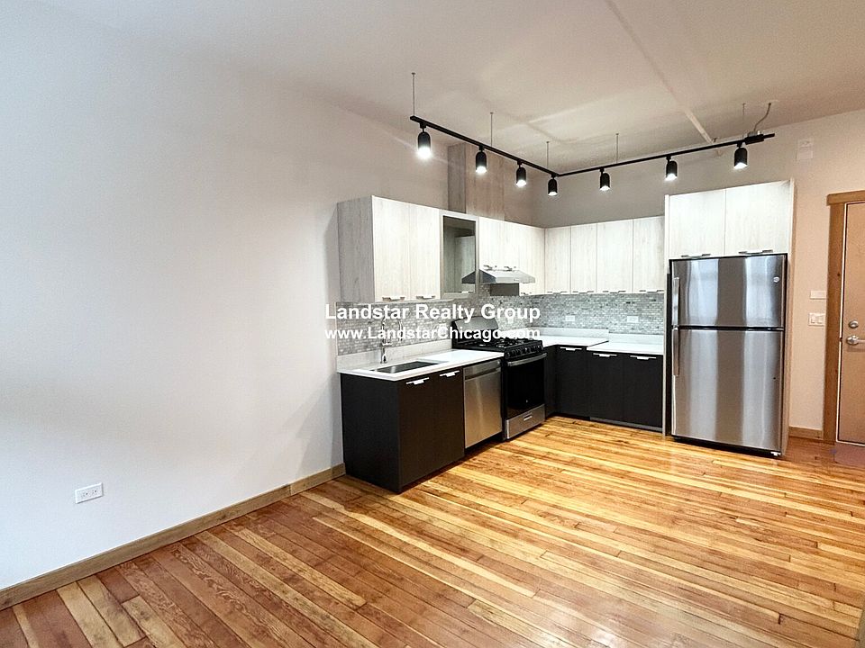 1st image of 4611 S Ellis Ave #203