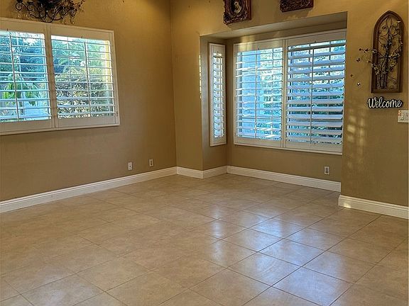 3rd image of 24237 Seagreen Dr