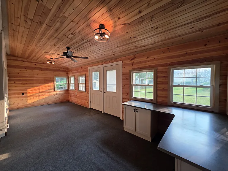 3 Seasons Room (view 1)