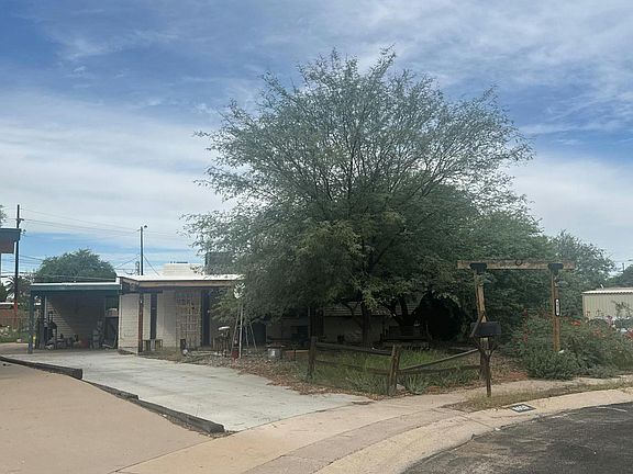 3rd image of 8010 E 18th Pl
