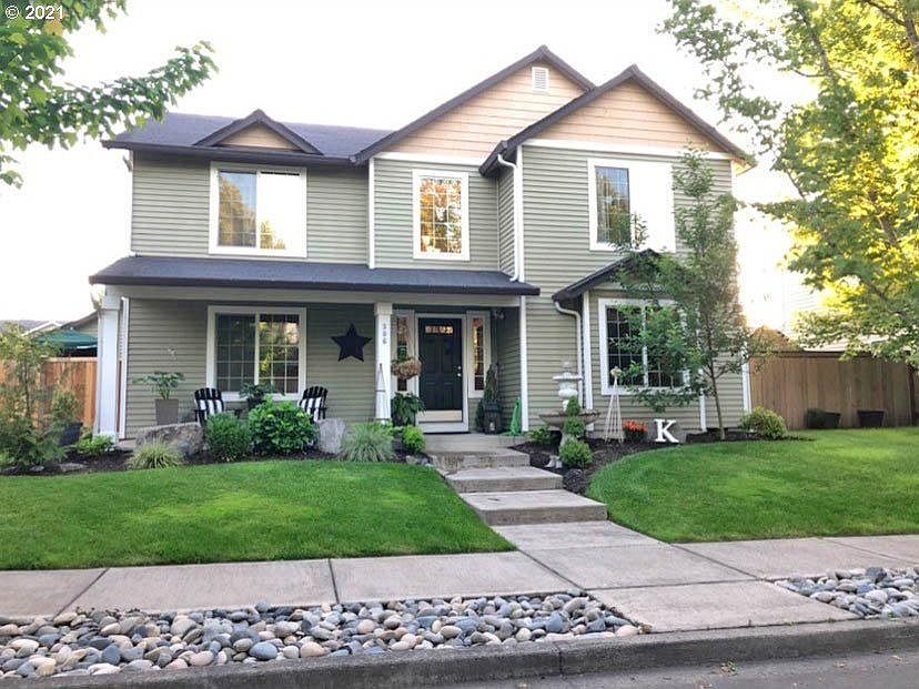1st image of 906 NW 15th Ave