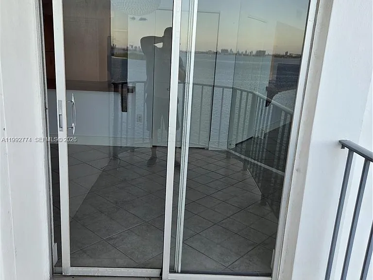 11930 N Bayshore Dr #1006 — Photo 3
