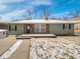 112 Collette St, Excelsior Springs, MO 64024