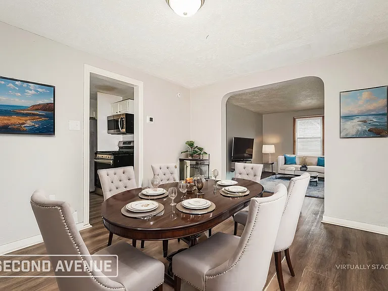 154 Collins Dr — Photo 7