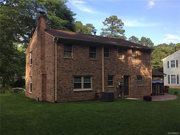 3rd image of 410 Norwood Dr