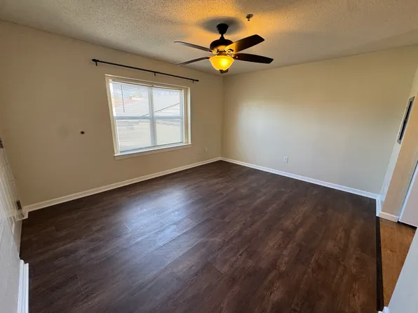 222 Chatham St #103, Williamsport, PA 17701