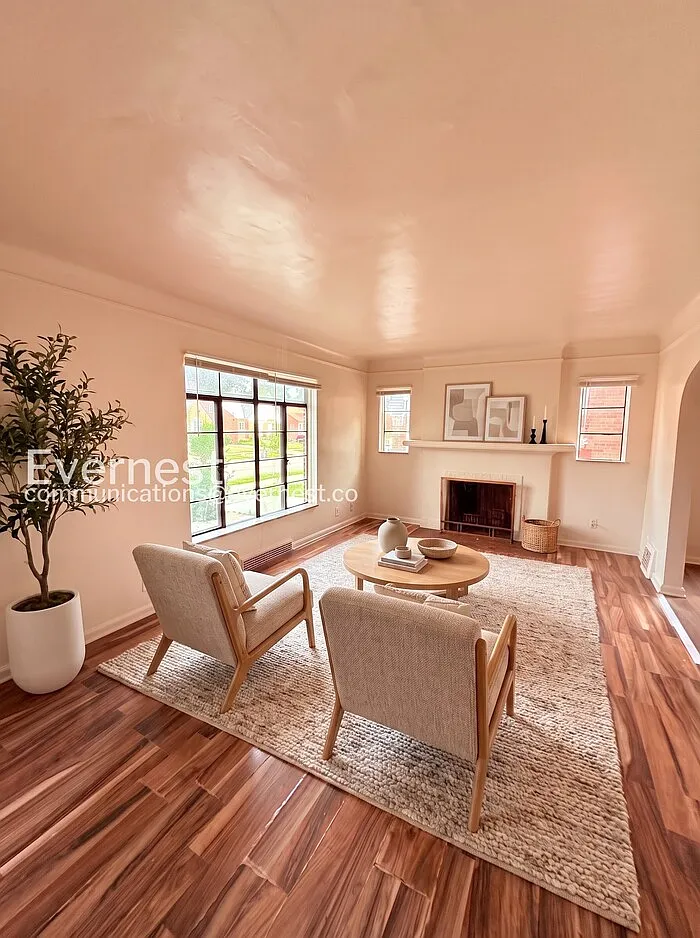 3 bed, 1.0 bath, 1208 sqft, $1,195 — Photo 3