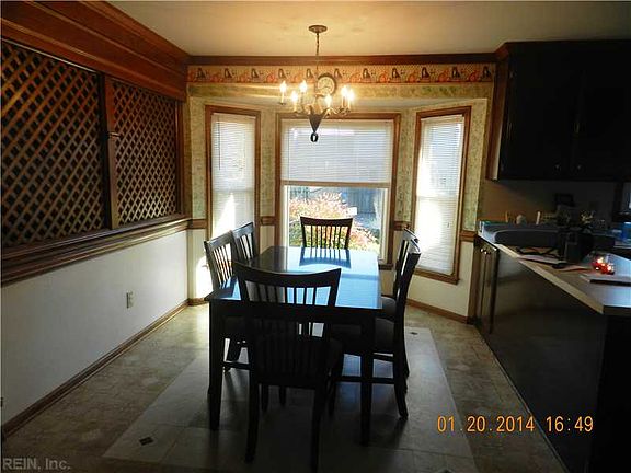 5th image of 928 Chartwell Dr