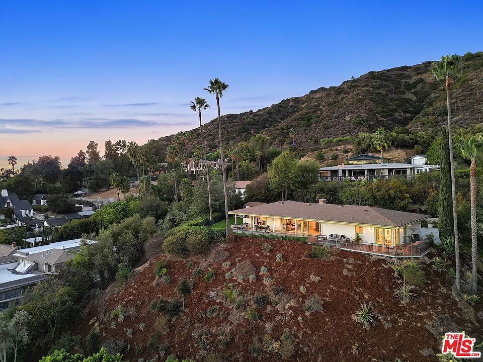 1st image of 2271 Hill Dr