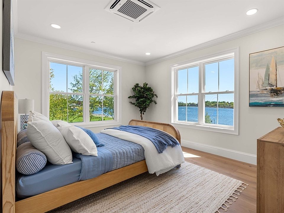 1st image of 16 Franklin St #2203