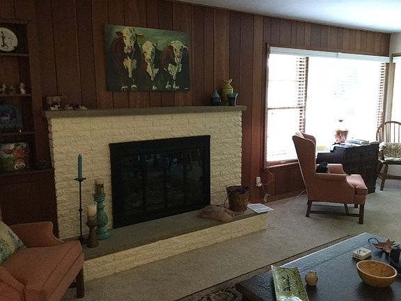 3rd image of 325 Becking Ave