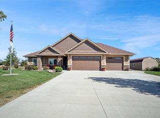 11671 NW 115th St, Granger, IA 50109
