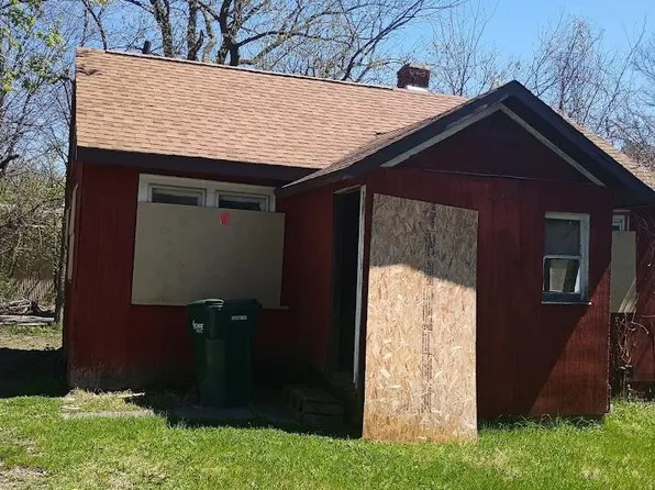 2812 Cynwood St, Lansing, MI 48906