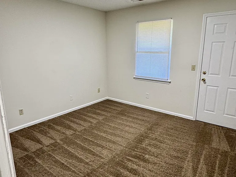 3211 Summer Pl #17 — Photo 7