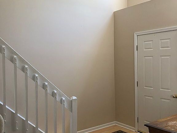 4th image of 58 Woodside Dr