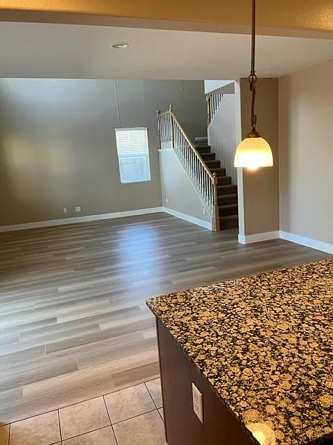 3 bed, 2.5 bath, 1745 sqft, $2,500 — Photo 4