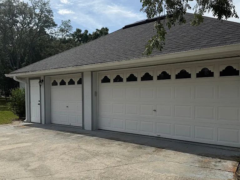 1722 Markham Glen Cir — Photo 14